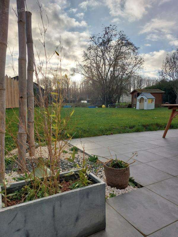 Maison à SAVIGNE-L'EVEQUE
