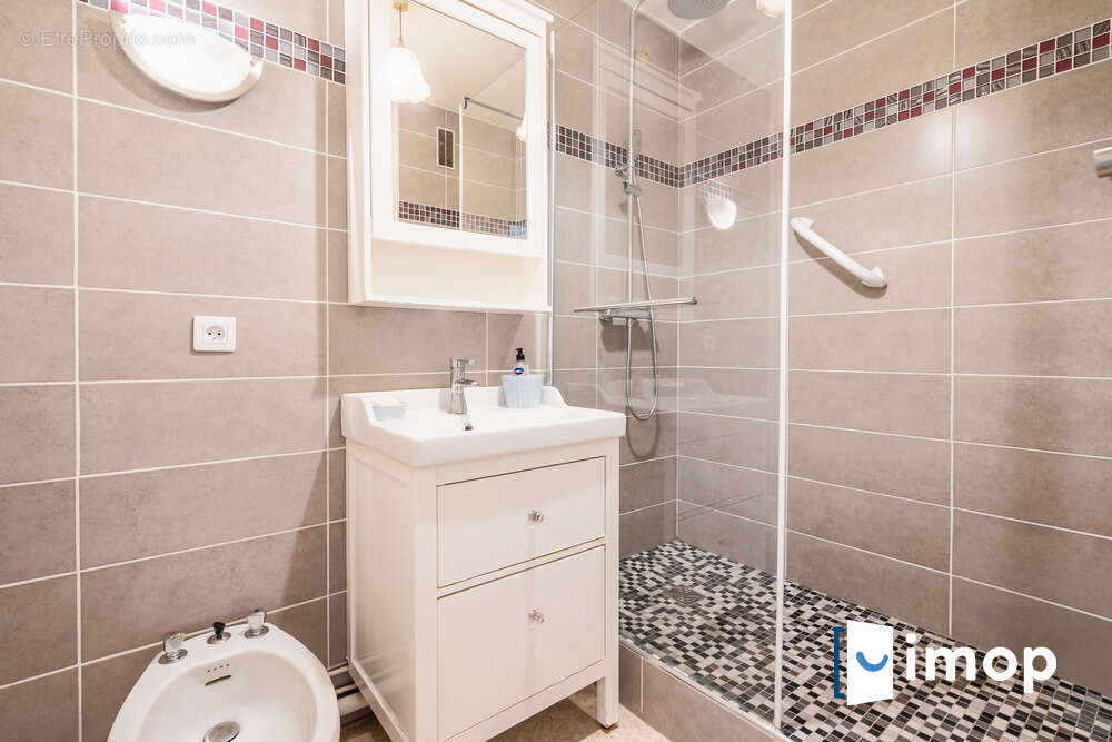 Appartement à PARIS-19E