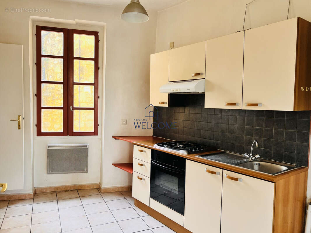 Appartement à SAINT-PAUL-TROIS-CHATEAUX