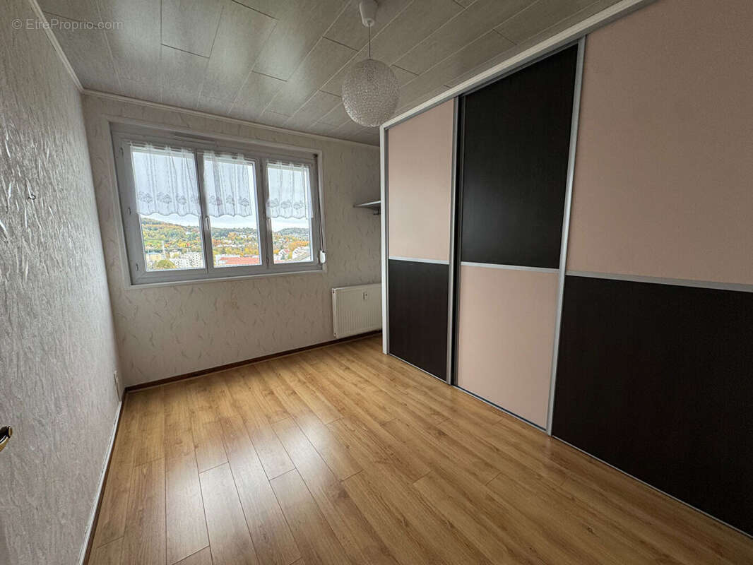 Appartement à LONS-LE-SAUNIER