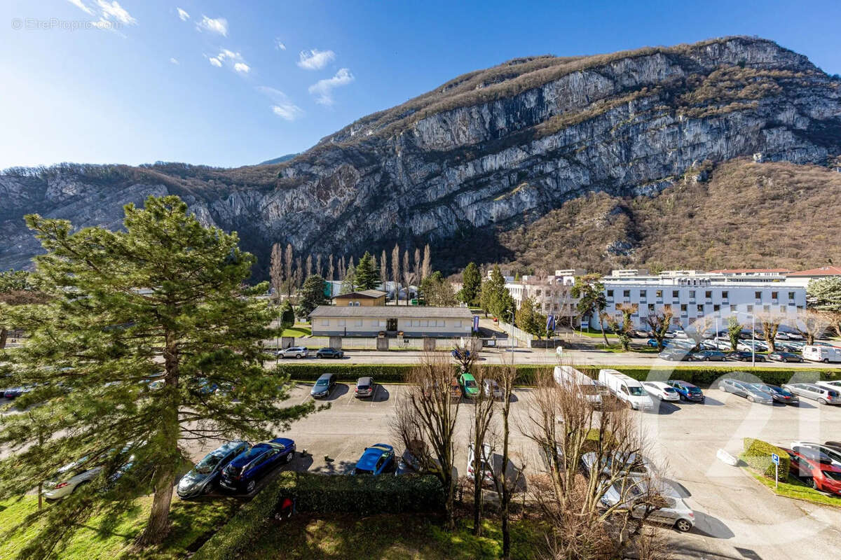 Appartement à SASSENAGE