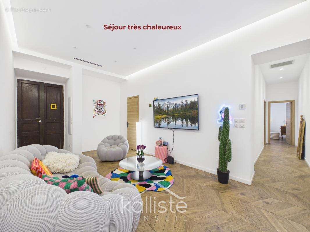 T3 Ajaccio centre : deux chambres, deux salles d'eau, zéro travaux - photo 2