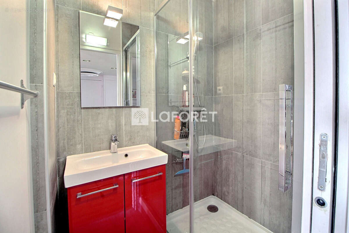 Appartement à SURESNES