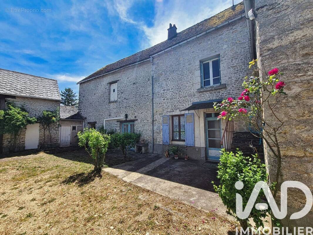 Photo 1 - Maison à SERMAISES