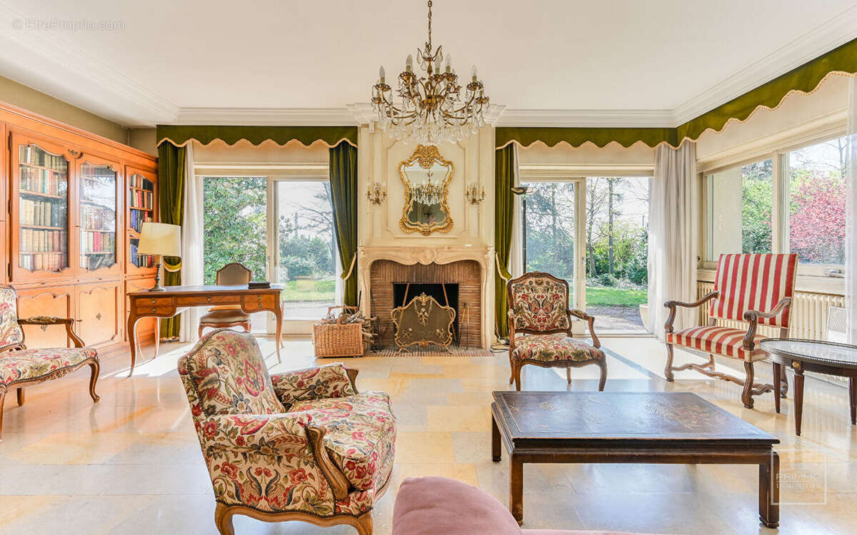 Maison à SAINT-DIDIER-AU-MONT-D'OR