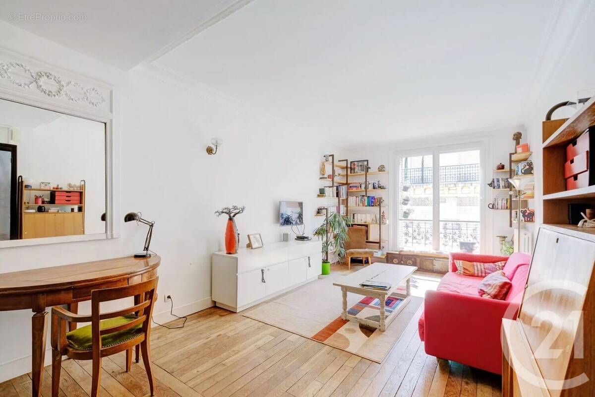 Appartement à PARIS-15E
