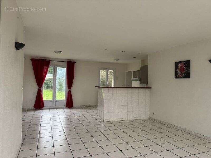 Maison 85 m² à Paron  - photo 3