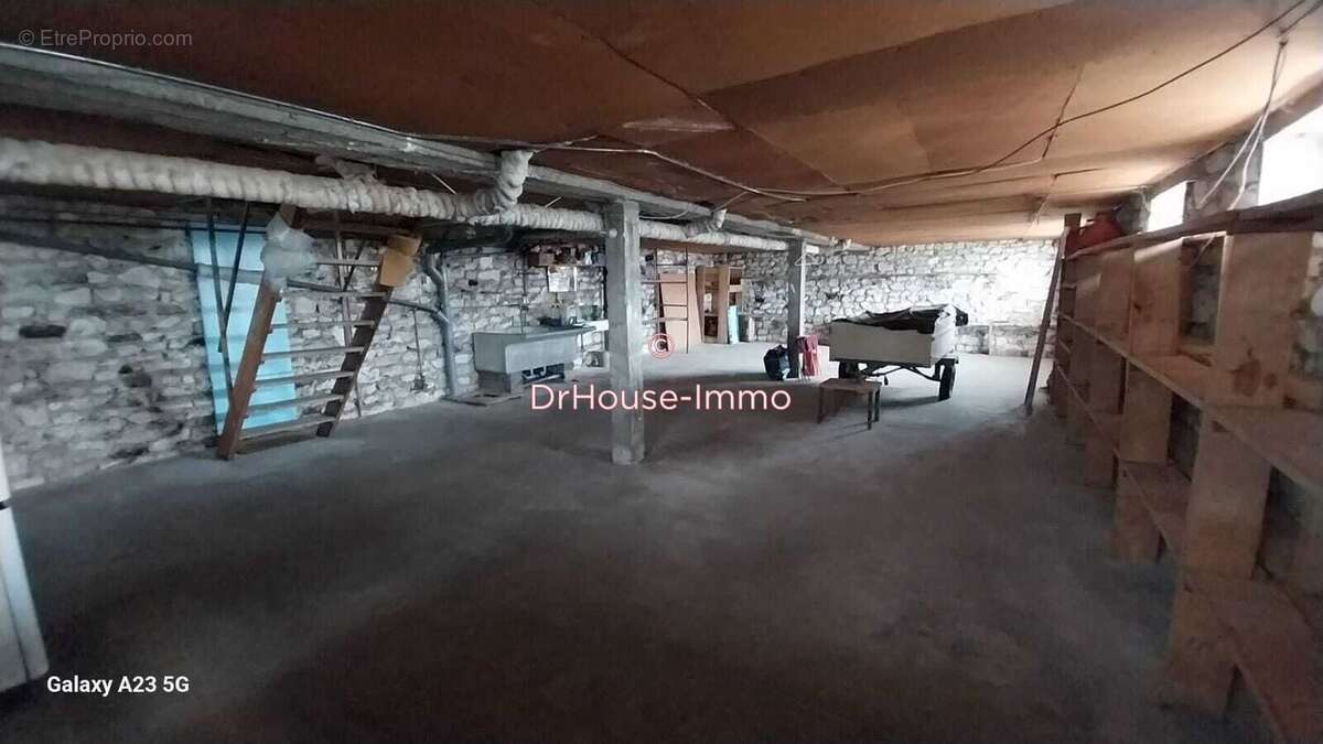 Maison 77 m² à Cahors  - photo 9