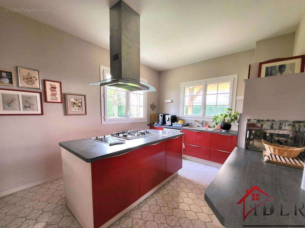 Maison à BRIE-COMTE-ROBERT