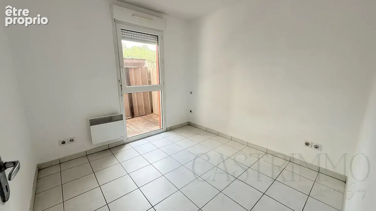 Le crès  t3 avec terrasse, piscine et parking - photo 7
