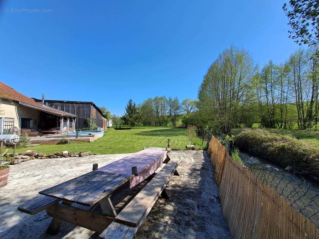 Proche Belgique et Luxembourg, Propriété de charme avec activité touristique de 384 m² habitable + dépendances, terrain de 4951  - photo 26