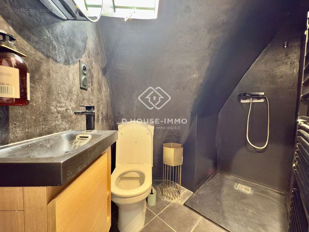 Appartement à PARIS-10E