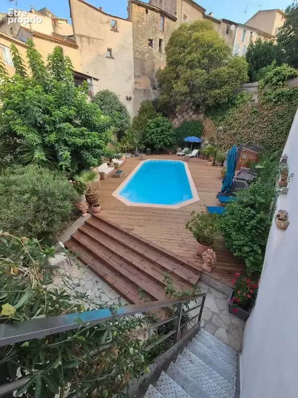 Maison de caractère, grand garage, terrasses et piscine - photo 9