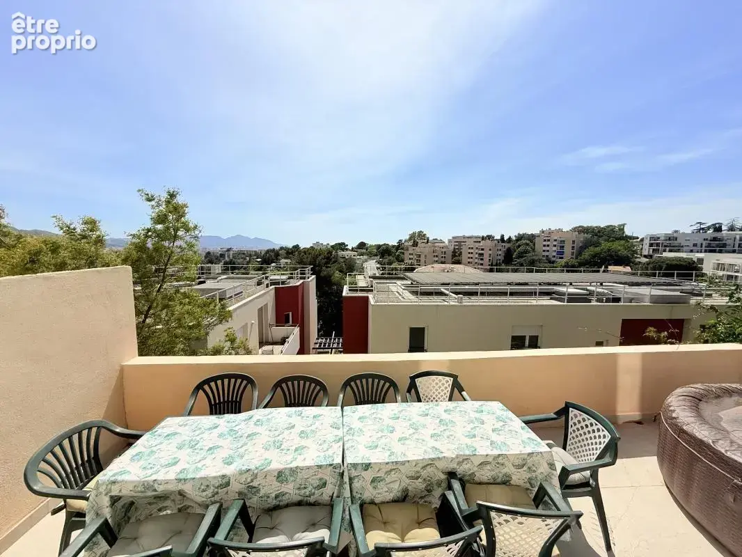 Duplex T3/4 aperçu mer et montagne - Terrasse, Jacuzzi - Marseille 12e - photo 2