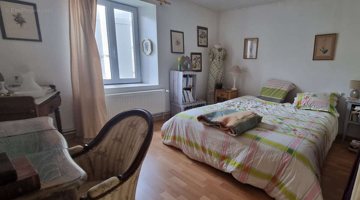 Maison à BELLEVUE-LA-MONTAGNE