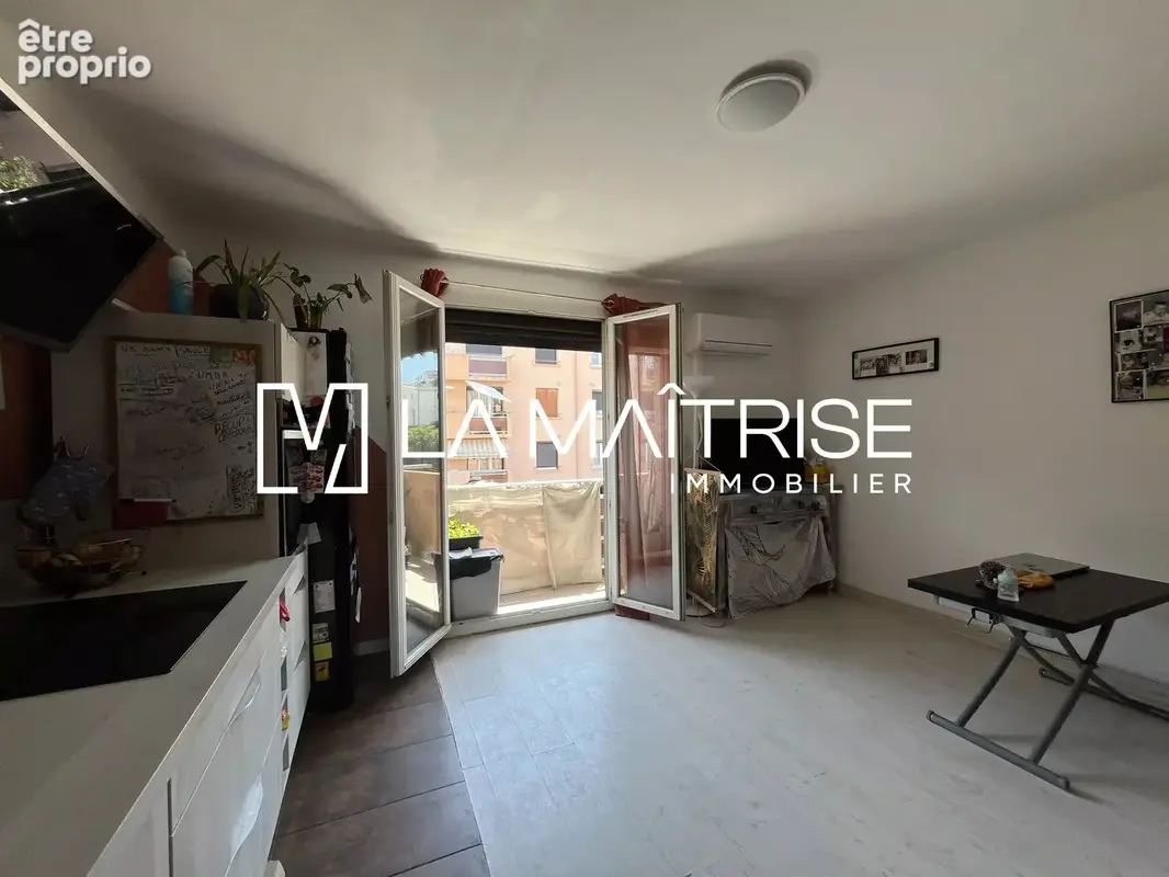 Appartement 4 pièces 54 m² à vendre à Marseille-8e (13008) - photo 4