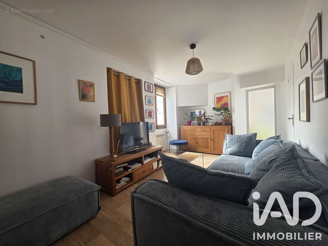 Maison 129 m² à Brissac-Quince  - photo 7