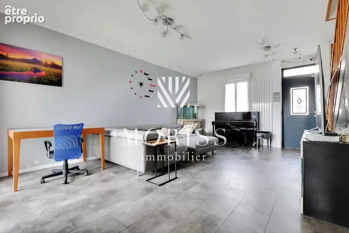 Romainville Maison en R+1 + Combles aménagés avec jardin et terrasse - photo 4