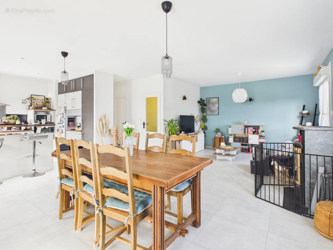 Maison à CUSSAC-SUR-LOIRE