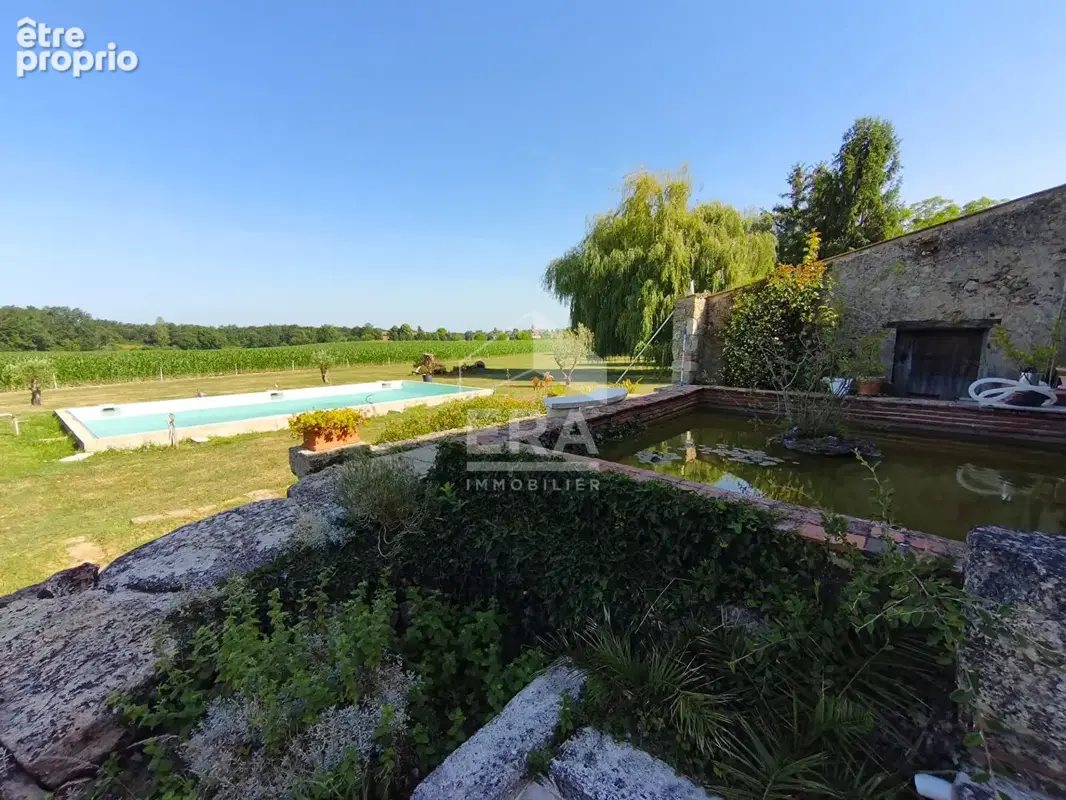 Maison de caractère en pierre avec dépendances, gîte et piscine - photo 6