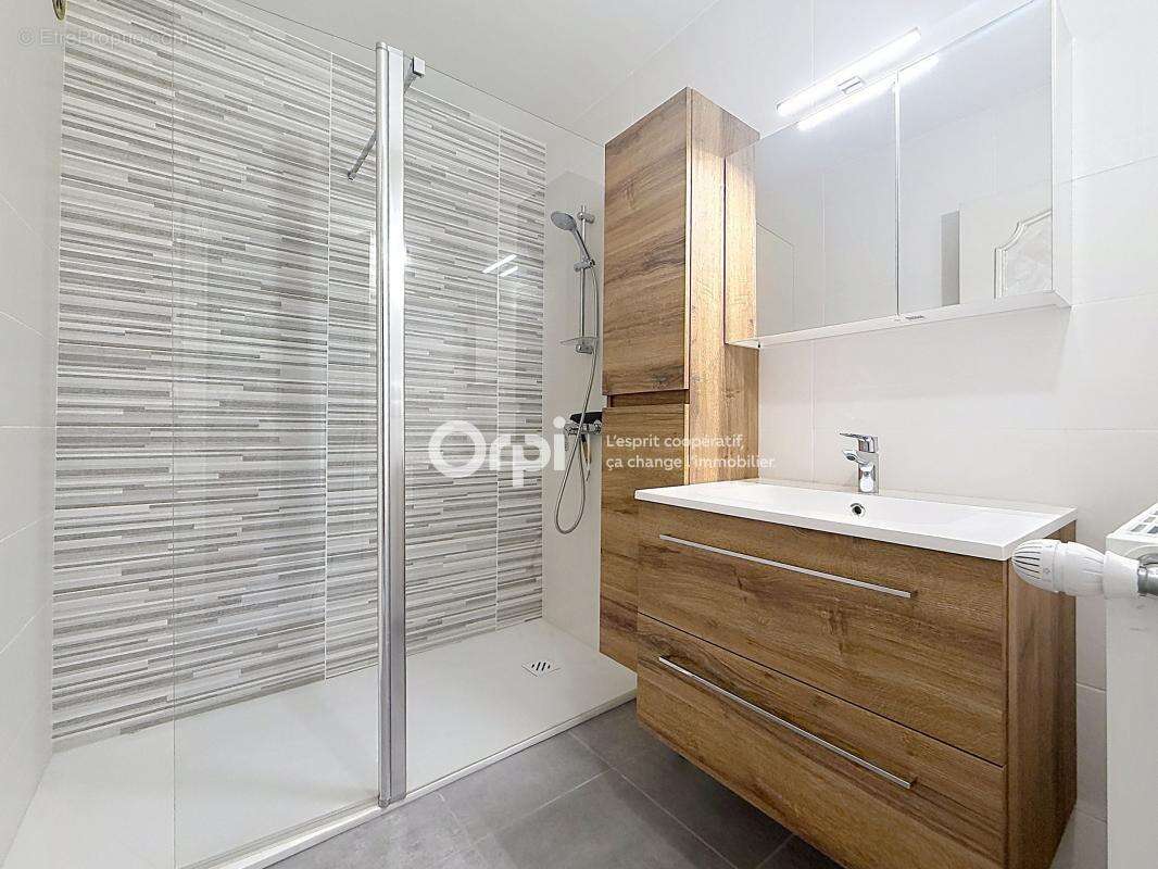 Appartement à ALBERTVILLE