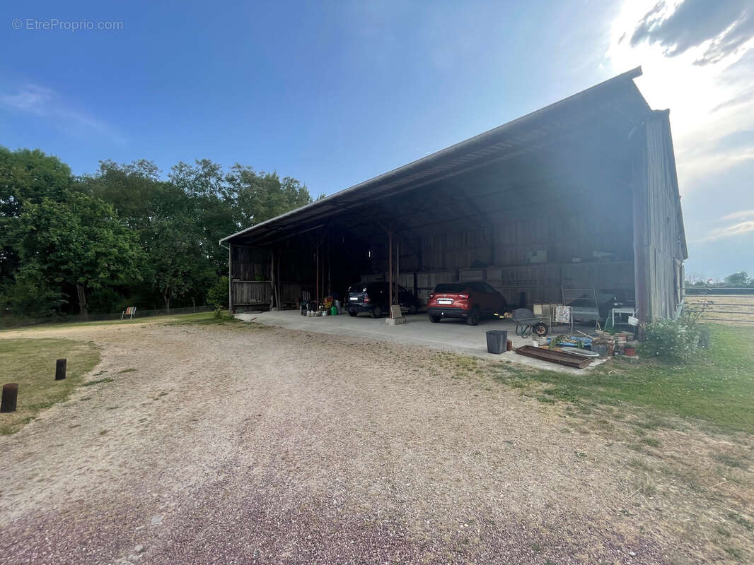 Maison à LE MELE-SUR-SARTHE