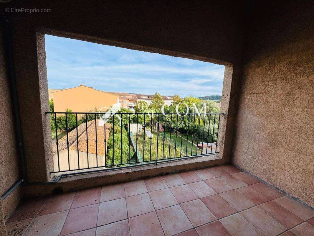 Appartement 72 m² à Cogolin  - photo 3