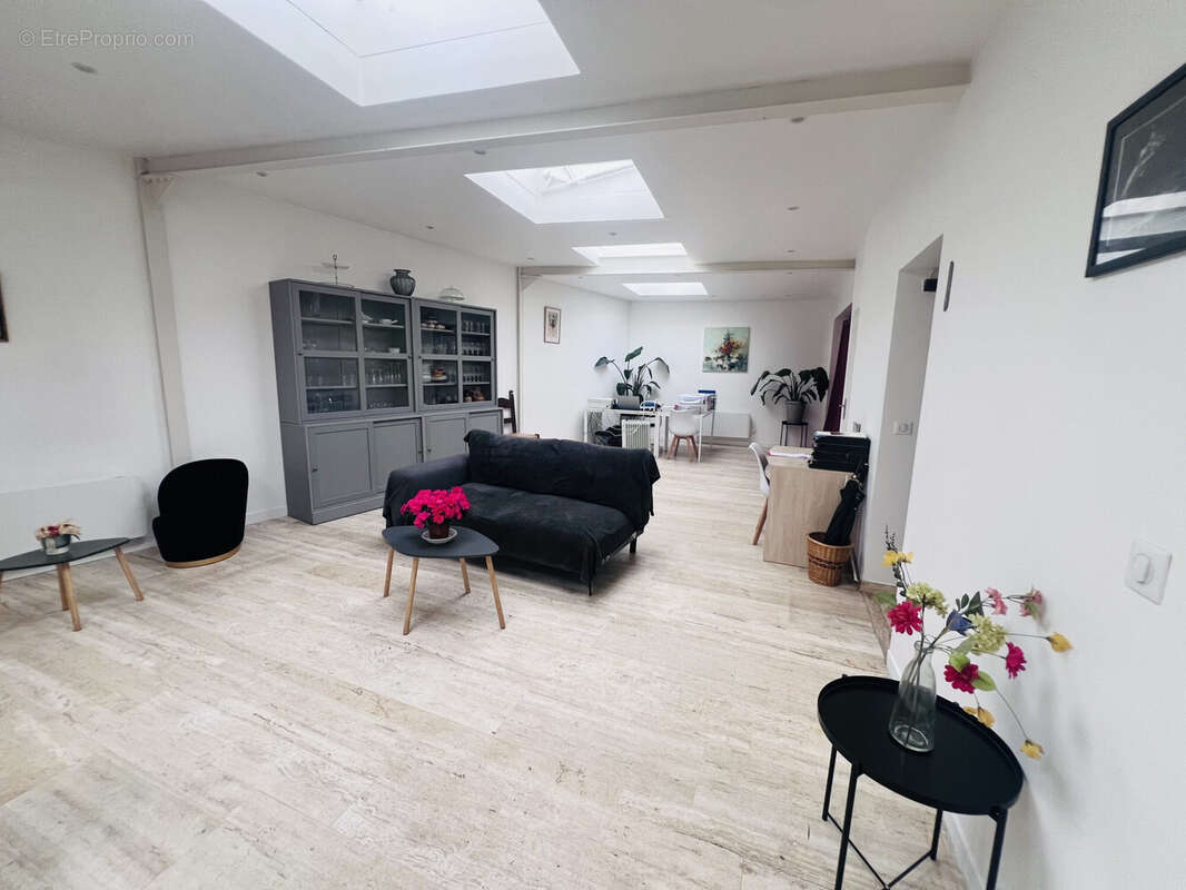 espace de vie dépendance - Maison à LE PLESSIS-ROBINSON