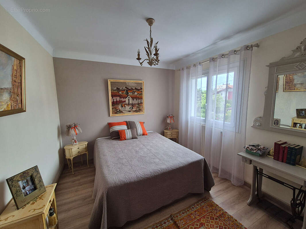 Appartement à CIBOURE