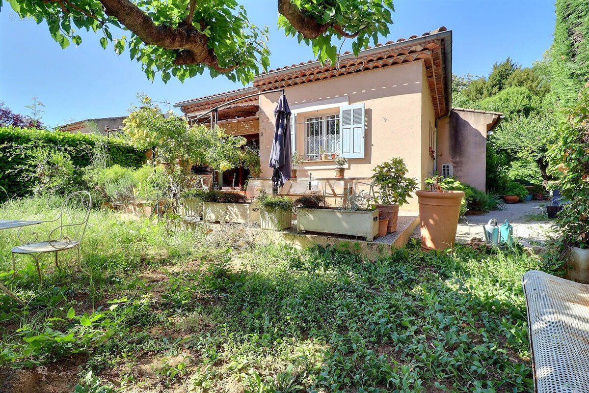 Maison à BRIGNOLES