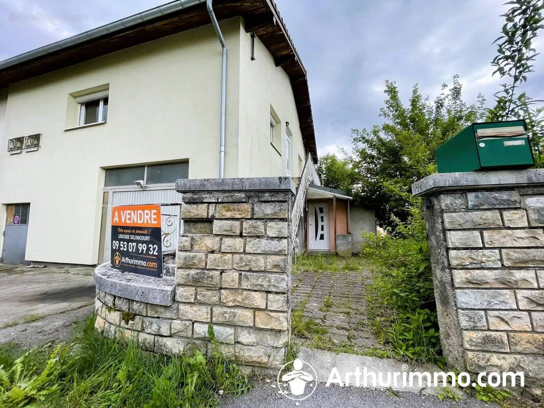 Appartement à ABBEVILLERS