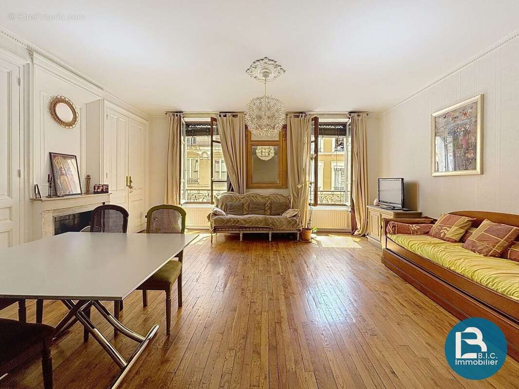 Appartement à LYON-7E