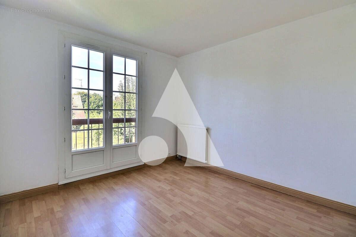 Maison à AUVERS-SUR-OISE