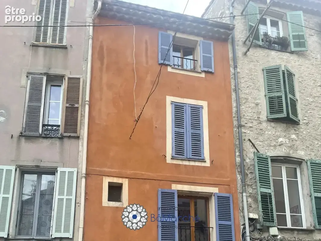 VENCE Vieille Ville Maison avec loggia - photo 20