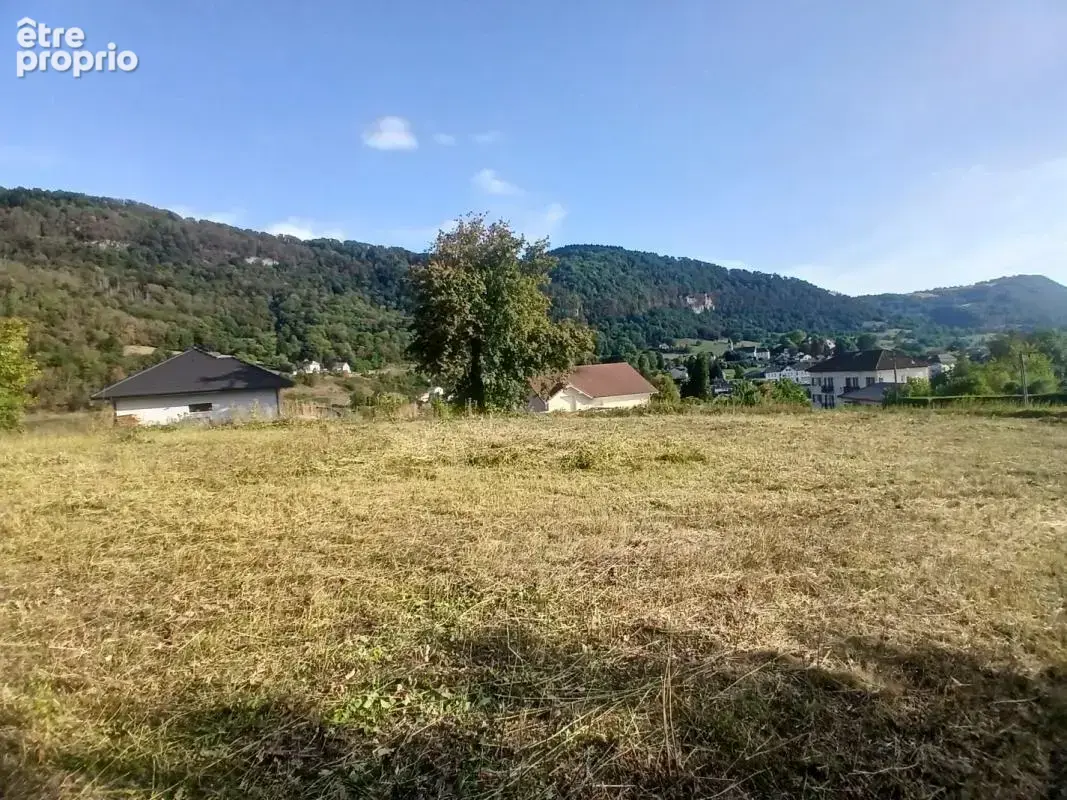Terrain à SAINT-BERON