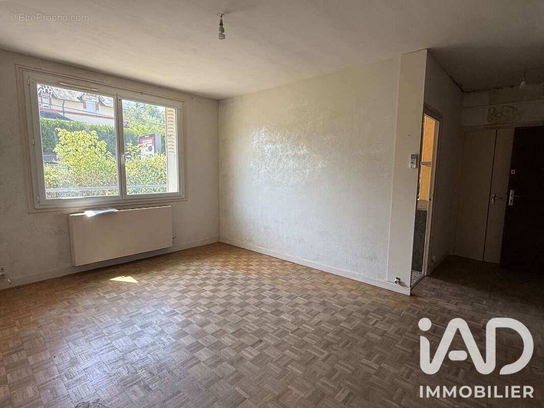 Photo 8 - Appartement à SAINT-AMAND-MONTROND
