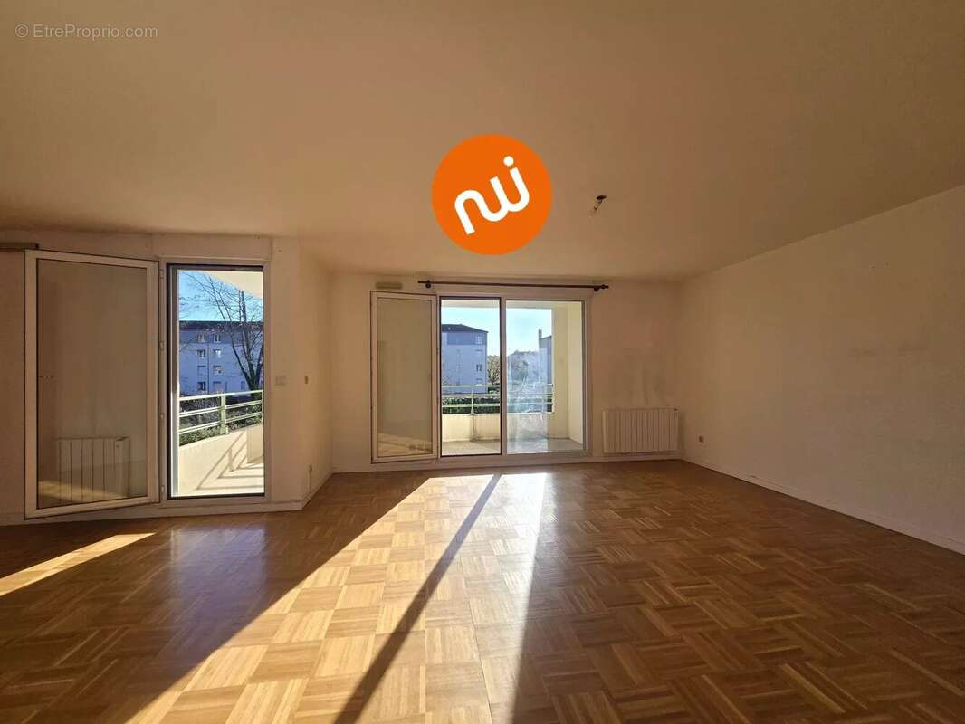 Appartement à TASSIN-LA-DEMI-LUNE