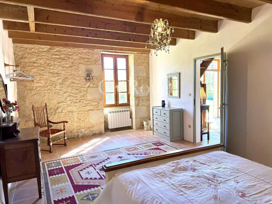 Maison à MONSEGUR