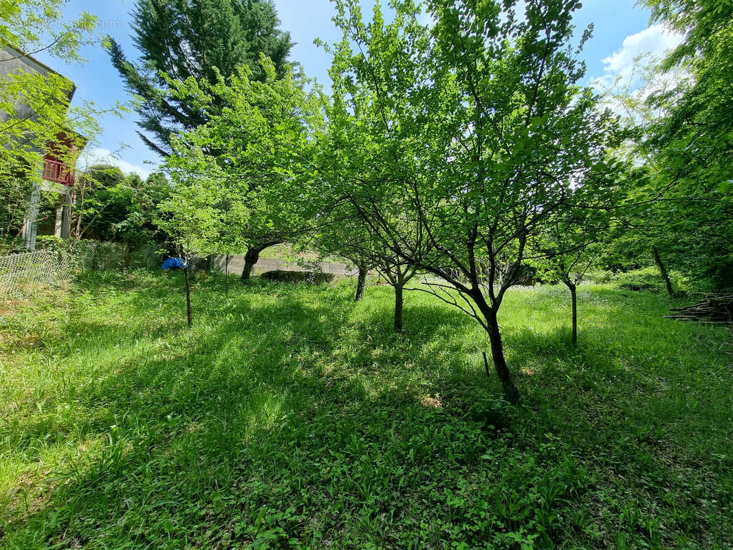 Terrain de 784 m2 5 min de Périgueux - photo 2