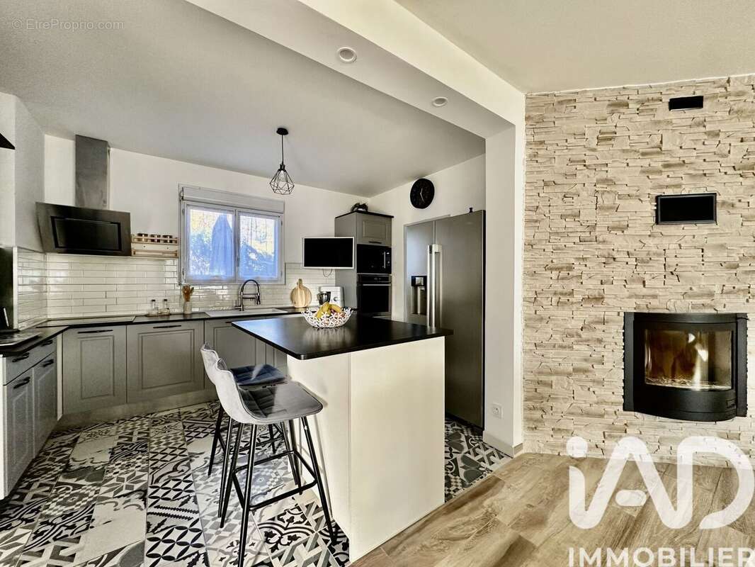 Photo 9 - Maison à CHATEAU-ARNOUX-SAINT-AUBAN