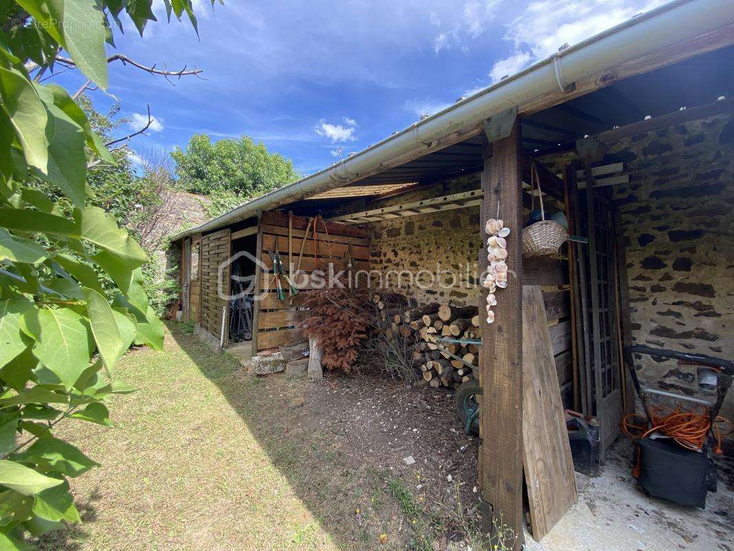 Maison à SAINT-SAUVEUR-EN-PUISAYE