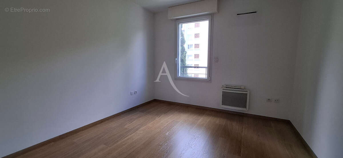 Appartement Nantes  - 4 Chambres, Box et stationnement sécurisé, Terrasse 39 m2 - photo 9