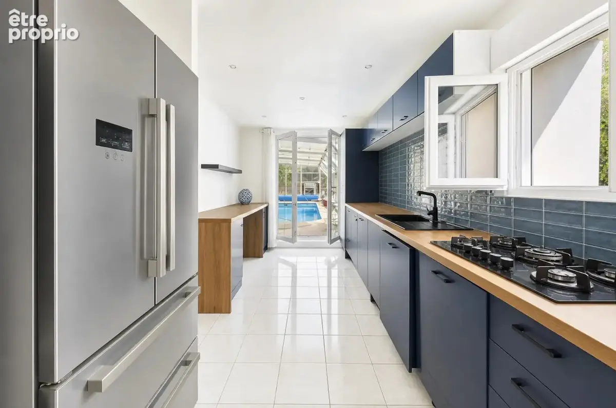 Maison à vendre 10 pièces avec piscine a MONTFERMEIL (93) - photo 6