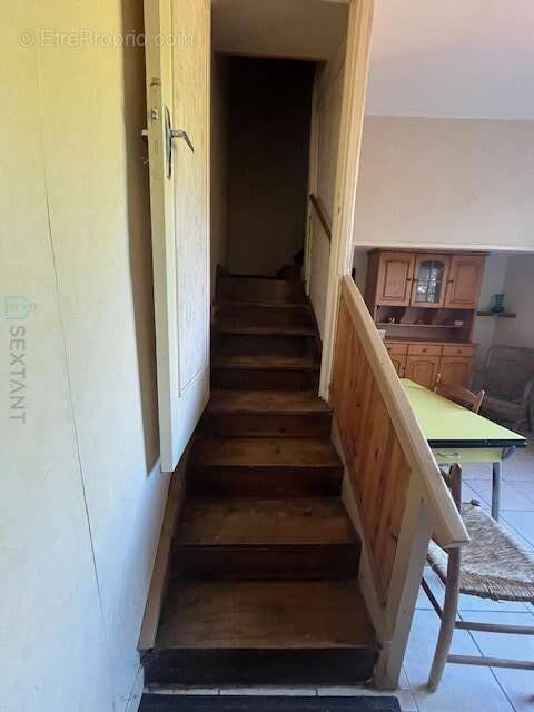 Maison à LE LARDIN-SAINT-LAZARE