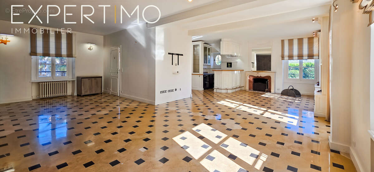 Maison à FORGES-LES-BAINS