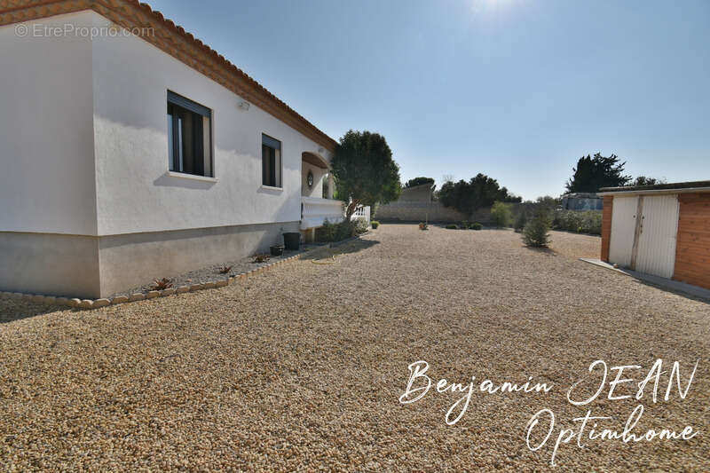 Maison à VILLENEUVE-LES-BEZIERS