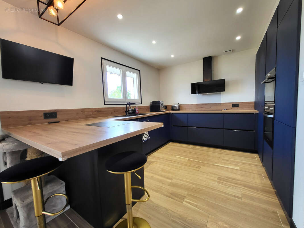 Sur secteur recherché belle maison independante 158m2 tout confort - photo 6