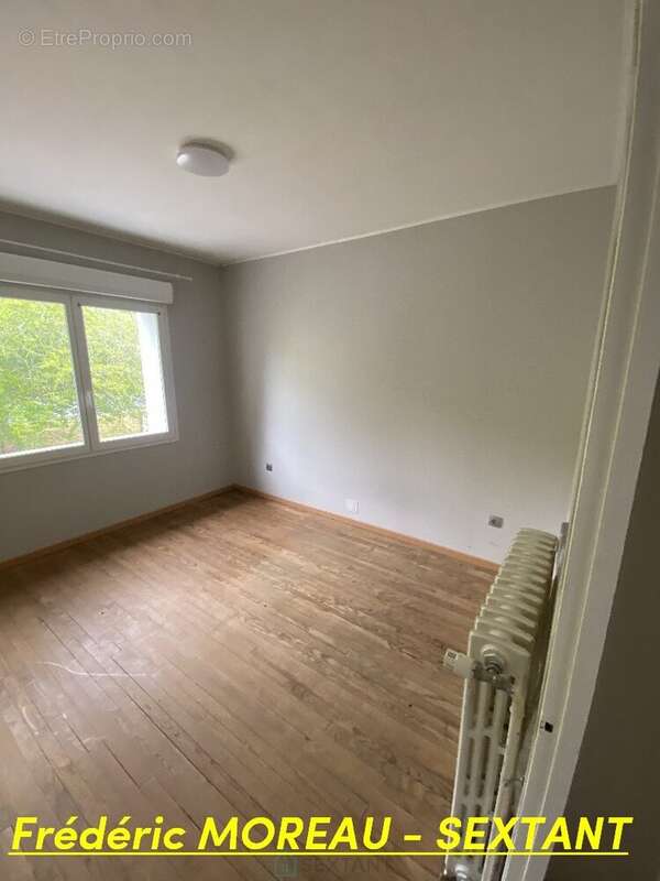 Sympathique maison de 85m2 sur Garage et Buanderie avec beau terrin de 800m2 piscinable - photo 6