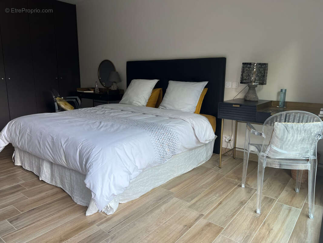 Maison à SUMENE