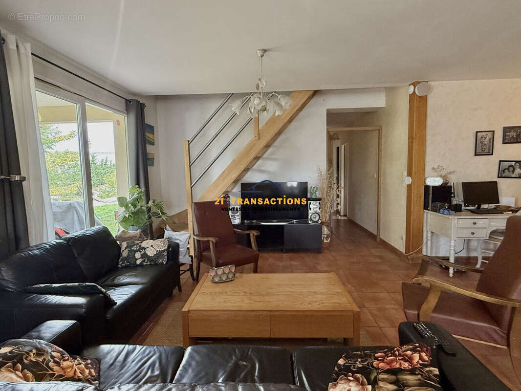 Maison à LA GRAND-CROIX